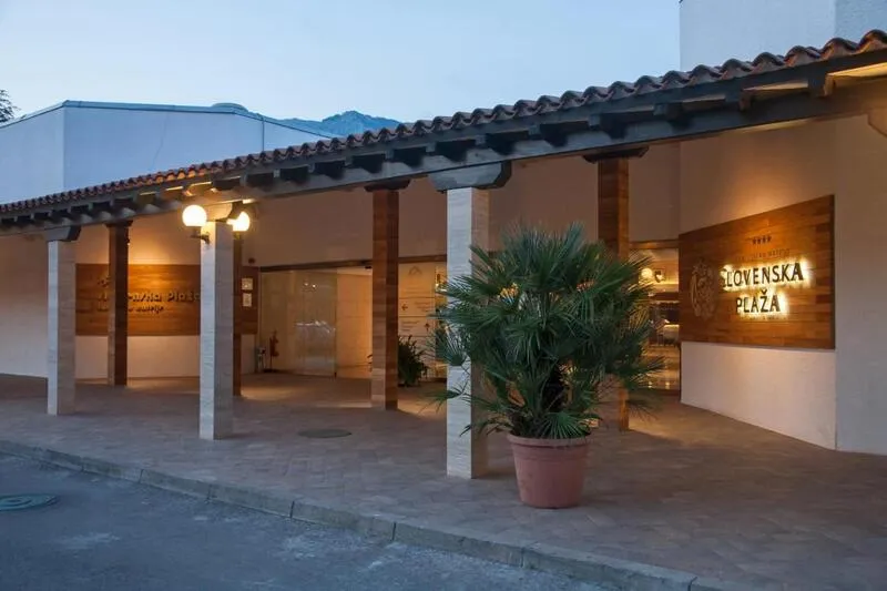 Slovenska Plaza Hotel 3/ - slika 3
