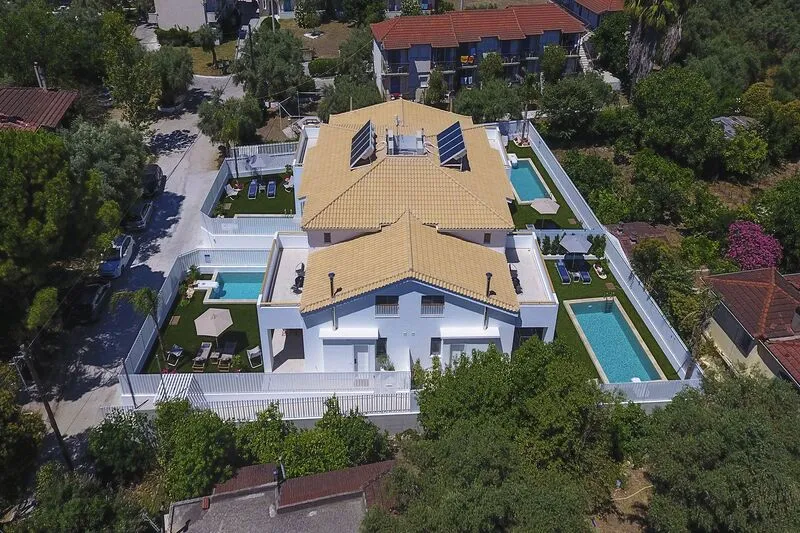 Lux Vila The Quad