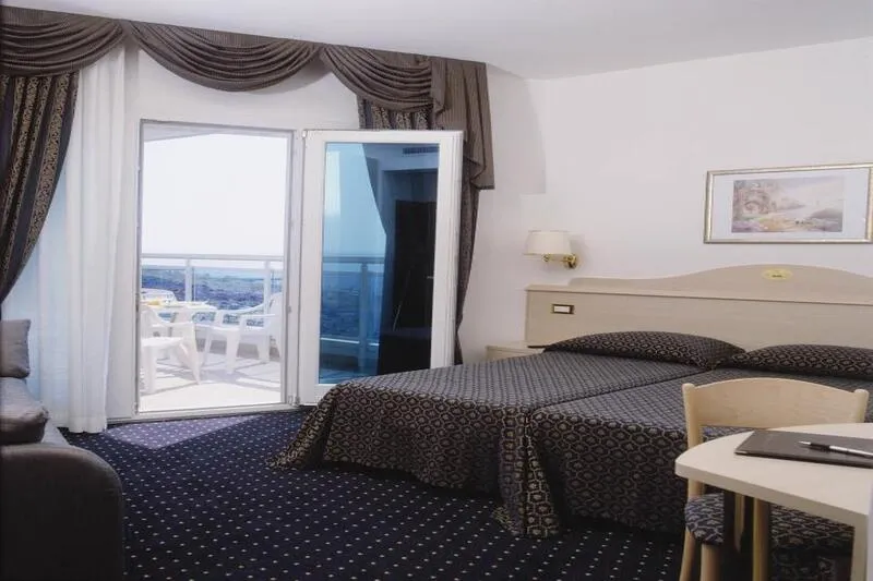 Caravelle Hotel - slika 4