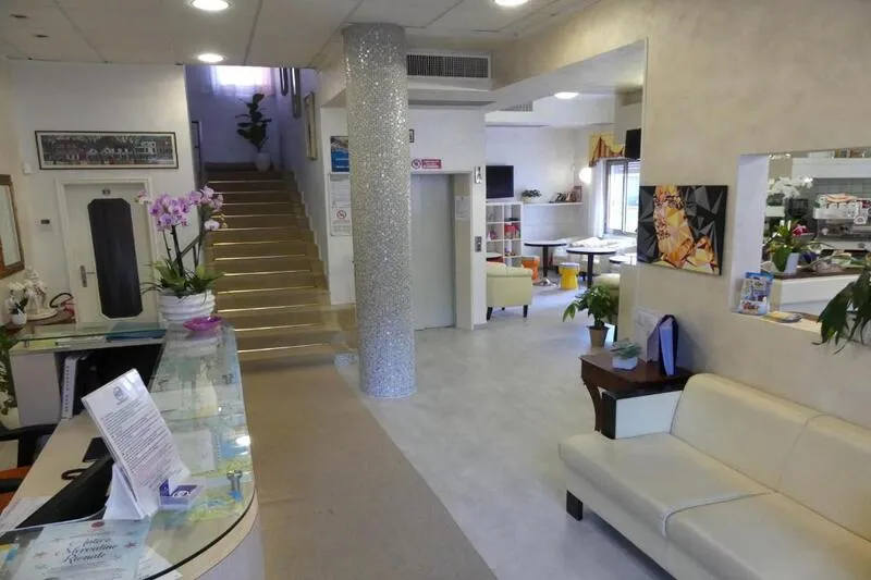 Madison Hotel - slika 2