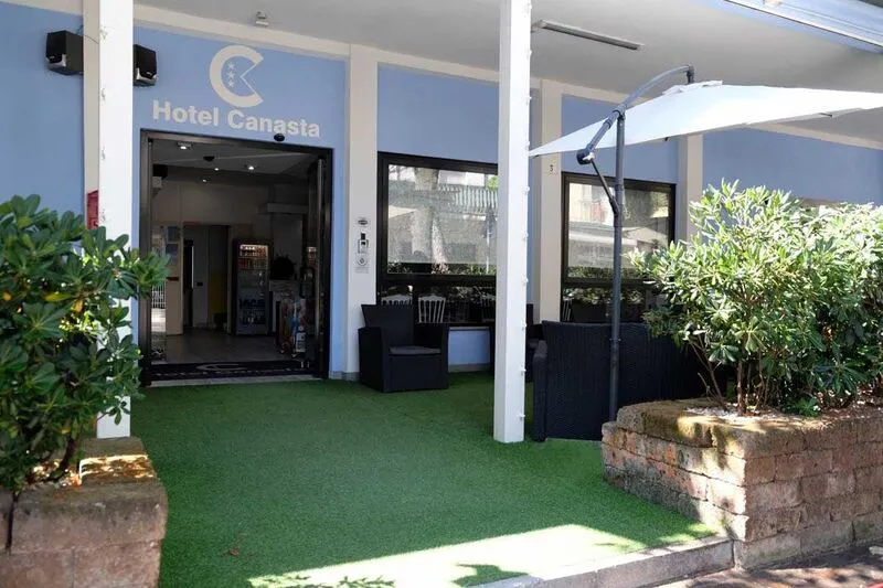 Canasta Hotel - slika 2