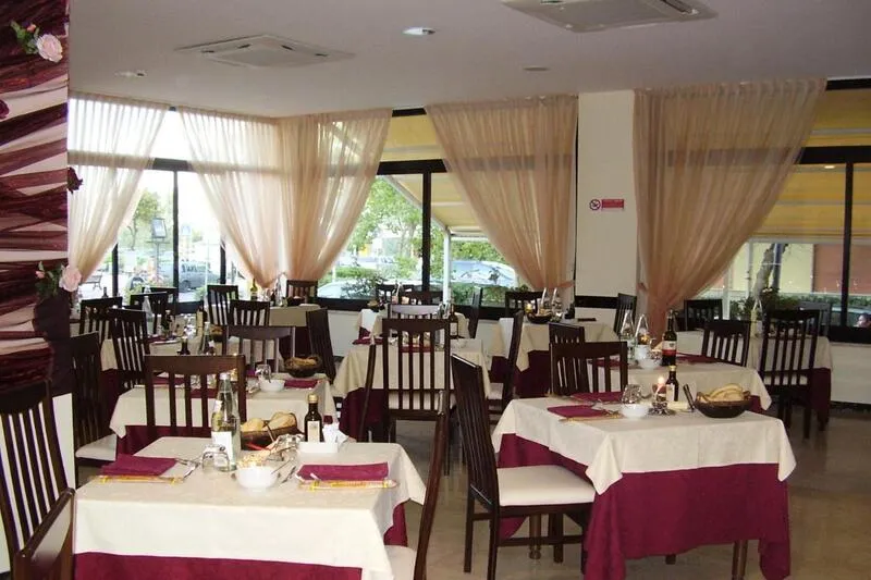 Crosal Hotel - slika 2