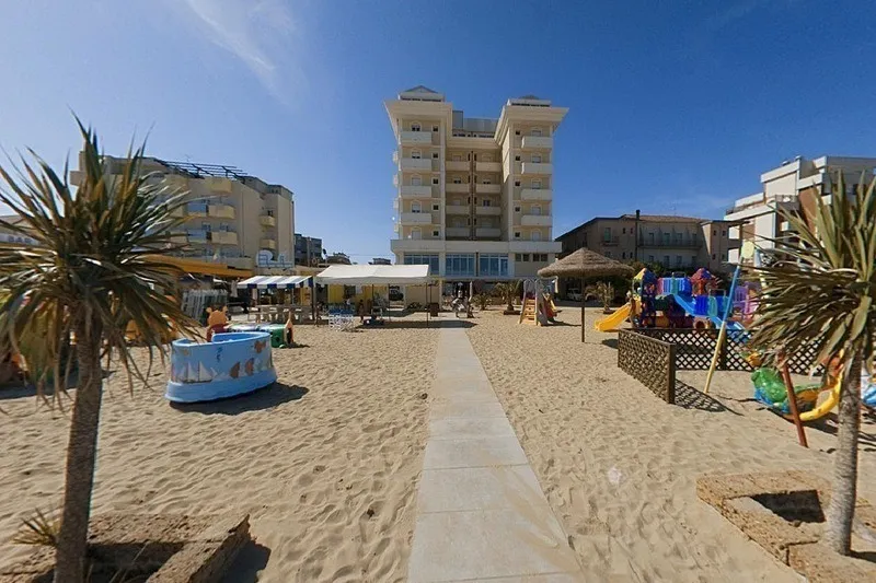 Imperial Beach Hotel - slika 2