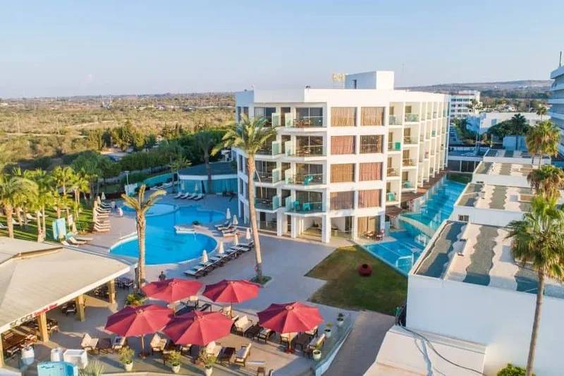 Hotel Adams Beach De Luxe Wing
