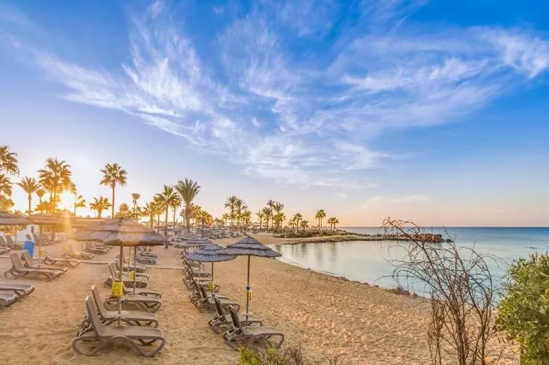 Adams Beach Hotel - slika 4