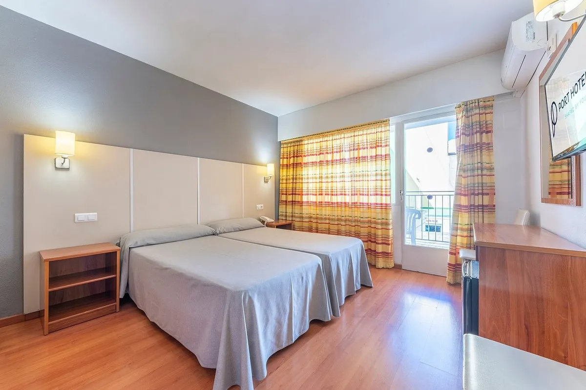 Dvokrevetna soba sa drvenim podom · Hotel Port Vista Oro, Benidorm