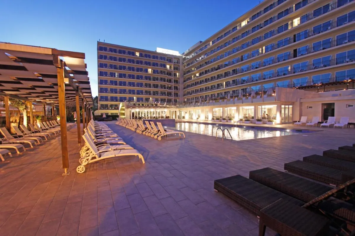 Java Hotel - slika 2