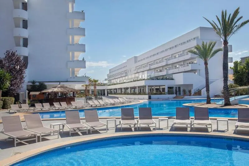 HM Martinque Hotel - slika 3