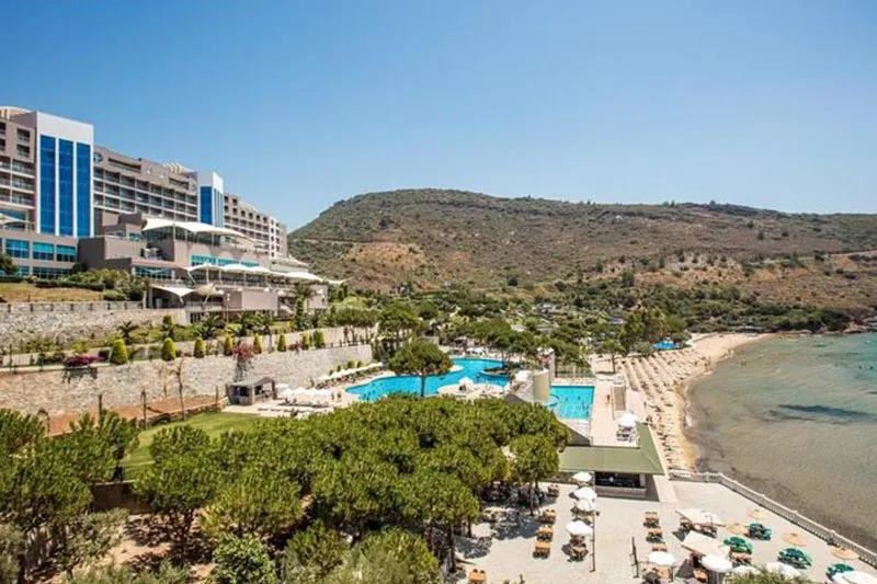 Aria Claros Beach & Spa Resort Hotel