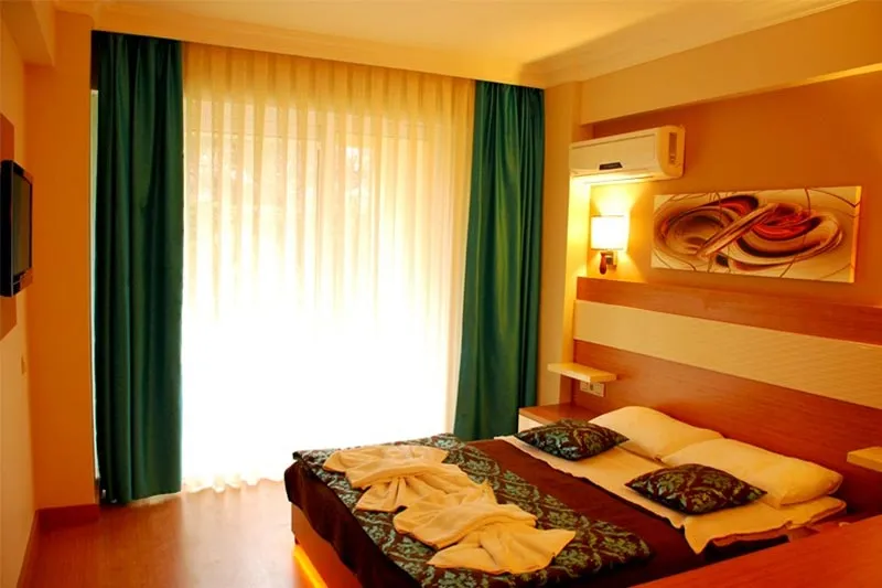 Flora Suites Hotel - slika 2
