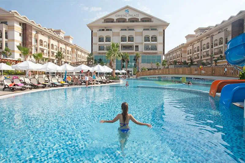 Hotel Crystal Palace Luxury Resort & Spa